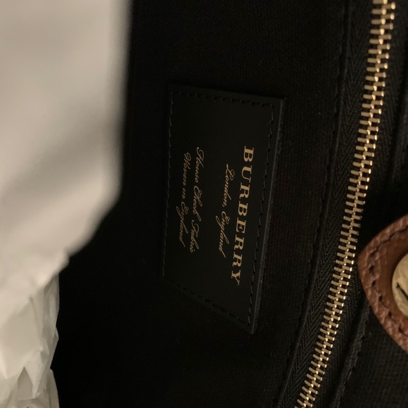 ✨✨SOLD!!SOLD!!!✨✨Medium Banner Leather, HouseCheck - Picture 10 of 15